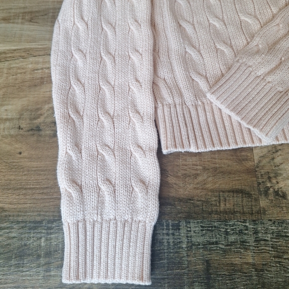 Brandy Melville Cropped Cable Knit Sweater size Small - Picture 3 of 12